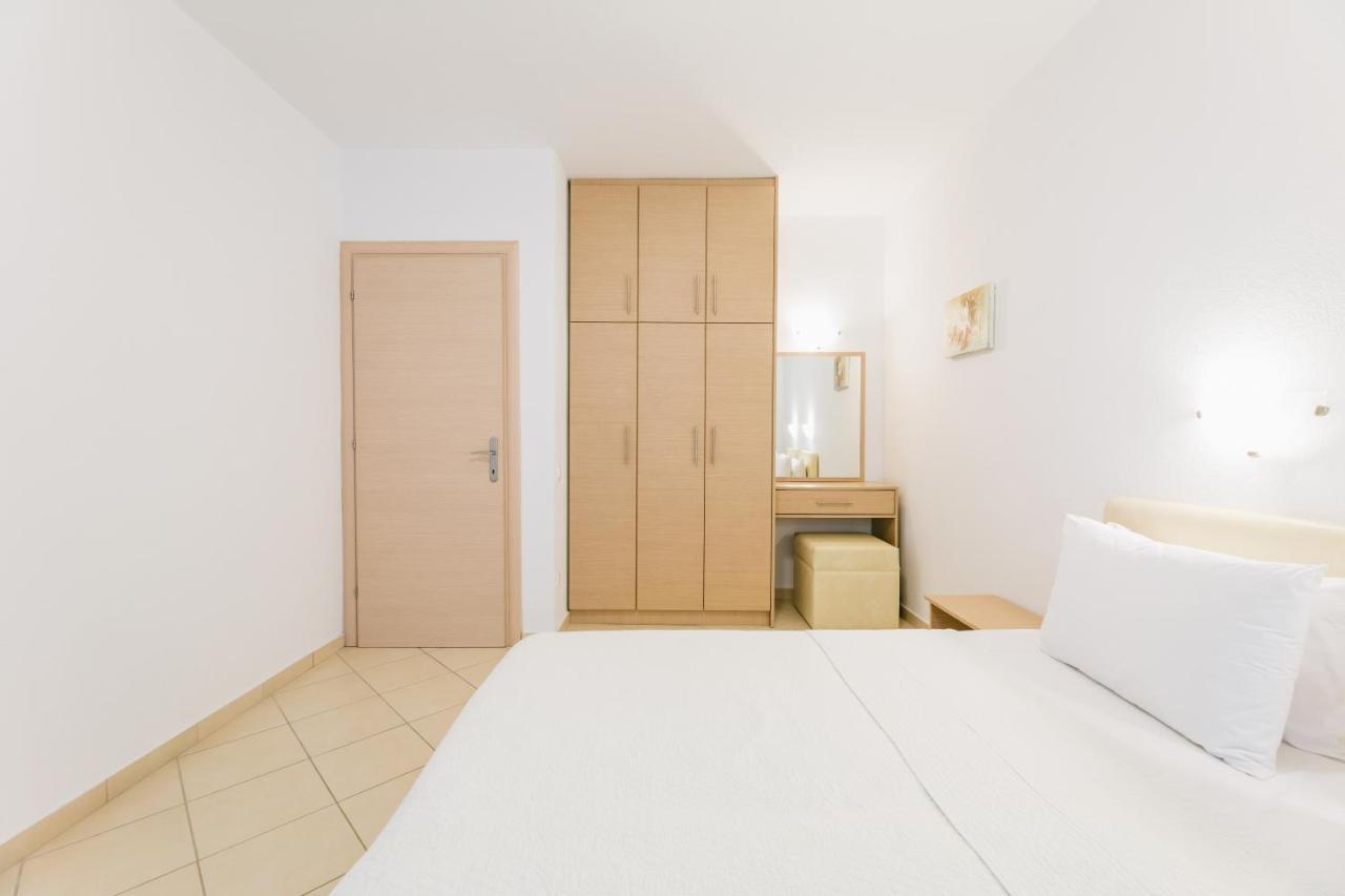 Anastasia Apartments חניוטי מראה חיצוני תמונה